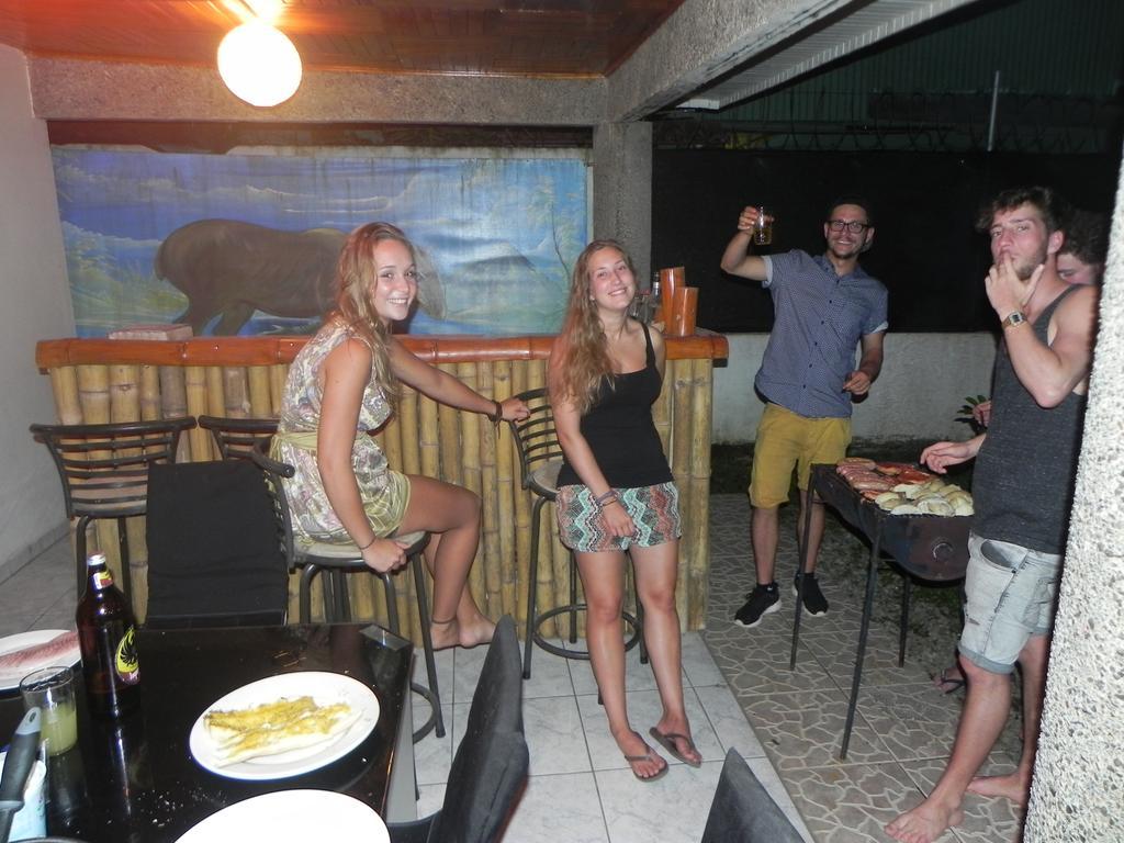 Hostel Rio Danta La Fortuna Bagian luar foto