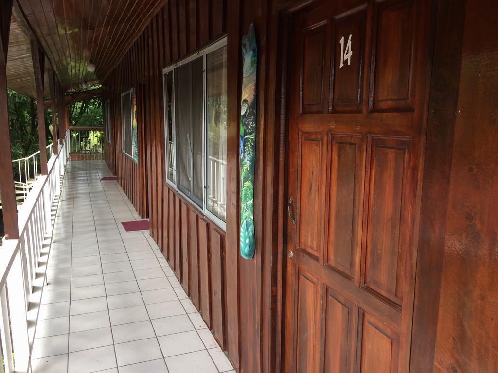 Hostel Rio Danta La Fortuna Bagian luar foto