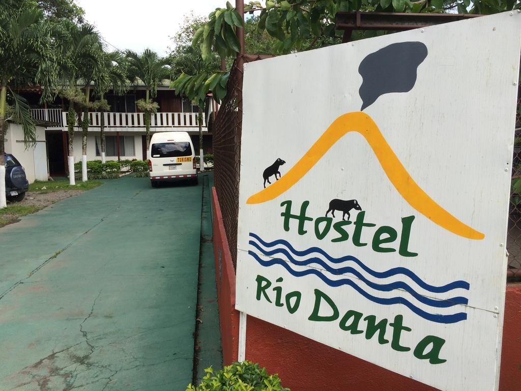Hostel Rio Danta La Fortuna Bagian luar foto