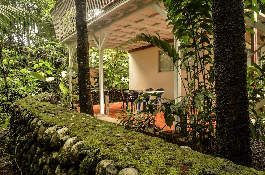 Hostel Rio Danta La Fortuna Bagian luar foto