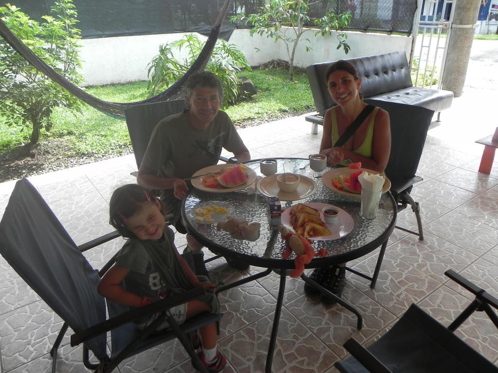 Hostel Rio Danta La Fortuna Bagian luar foto